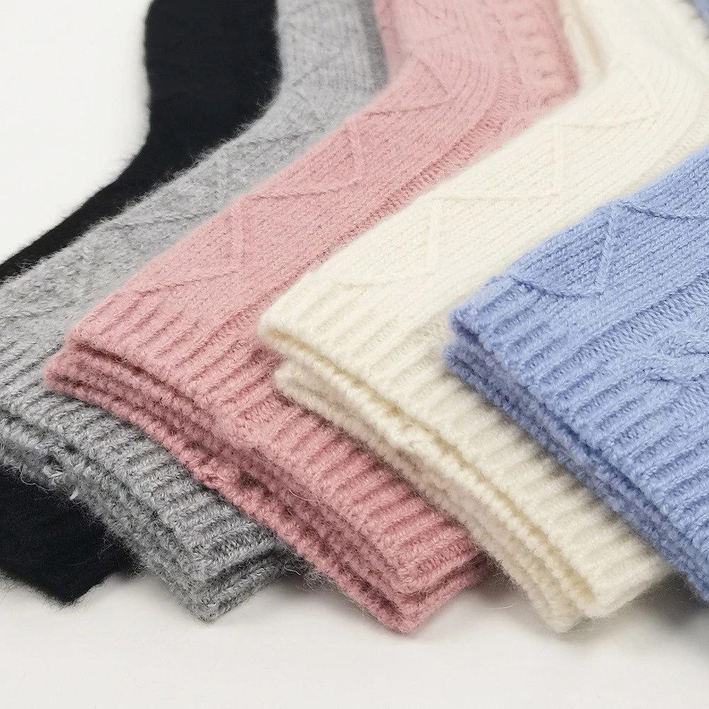 product-1000-1000 Cable Knitted 100% Cashmere Socks Women Winter Warm Soft Cashmere Socks (6)
